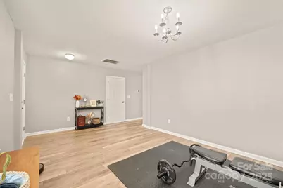 9404 Quilting Bee Lane, Charlotte, NC 28216 - Photo 5