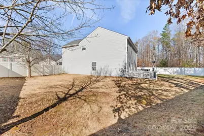 9404 Quilting Bee Lane, Charlotte, NC 28216 - Photo 33