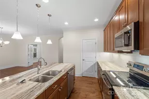 3018 Portico Pl, Tega Cay, SC 29708 - Photo 11