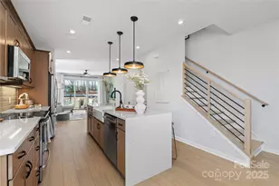 5028 Beirut Dr, Charlotte, NC 28217 - Photo 7