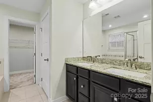 10474 Black Locust Ln, Charlotte, NC 28215 - Photo 31