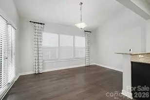 10474 Black Locust Ln, Charlotte, NC 28215 - Photo 15