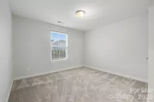 10474 Black Locust Ln, Charlotte, NC 28215 - Photo 37