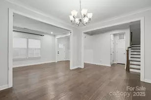 10474 Black Locust Ln, Charlotte, NC 28215 - Photo 7