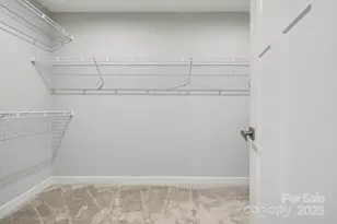 10474 Black Locust Ln, Charlotte, NC 28215 - Photo 33