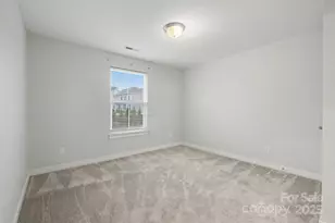 10474 Black Locust Ln, Charlotte, NC 28215 - Photo 37