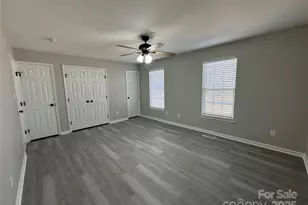 1425 Sugar Hollow Dr, Charlotte, NC 28214 - Photo 13