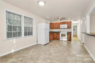 5325 Cold Harbor Dr, Charlotte, NC 28214 - Photo 5