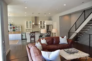 916 Westbrook Dr, Charlotte, NC 28202 - Photo 13