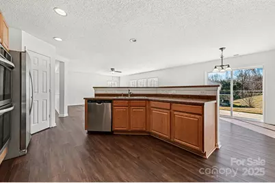 13812 Riding Hill Avenue, Charlotte, NC 28213 - Photo 11