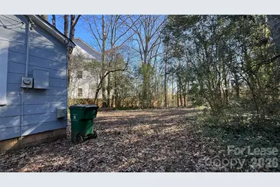 2621 Dr Carver Road, Charlotte, NC 28208 - Photo 9