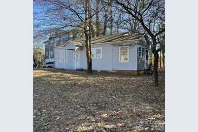 2621 Dr Carver Road, Charlotte, NC 28208 - Photo 1