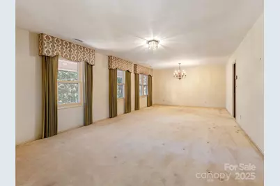 2640 Haywood Road, Hendersonville, NC 28791 - Photo 7