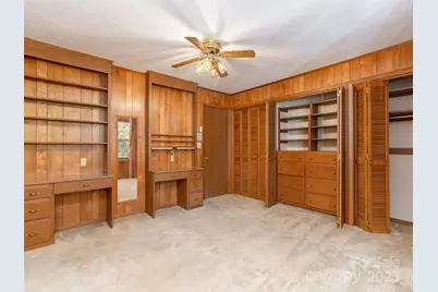 2640 Haywood Road, Hendersonville, NC 28791 - Photo 23