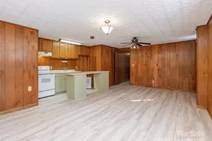 2640 Haywood Rd, Hendersonville, NC 28791 - Photo 27