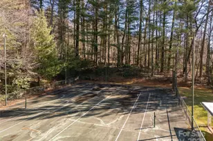 2640 Haywood Rd, Hendersonville, NC 28791 - Photo 37