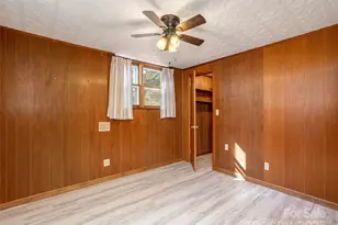 2640 Haywood Rd, Hendersonville, NC 28791 - Photo 31