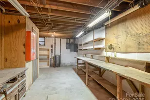 2640 Haywood Rd, Hendersonville, NC 28791 - Photo 33