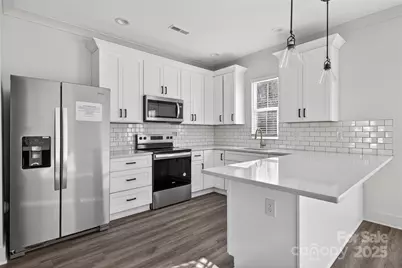 729 Wabash Avenue, Charlotte, NC 28208 - Photo 17