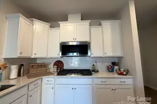 15107 Nichols Hall Dr, Charlotte, NC 28273 - Photo 7