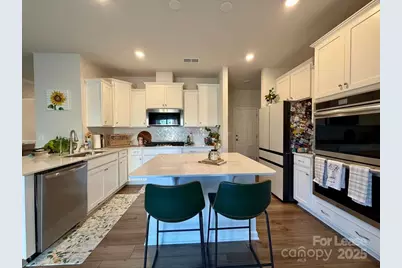 15107 Nichols Hall Drive, Charlotte, NC 28273 - Photo 5