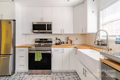 817 E 17th Street, Charlotte, NC 28205 - Photo 19