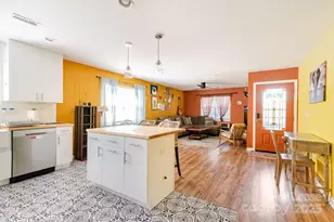 817 E 17th St, Charlotte, NC 28205 - Photo 17