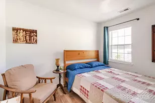 817 E 17th St, Charlotte, NC 28205 - Photo 15