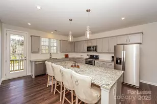 4306 Reed Crk Dr, Sherrills Ford, NC 28673 - Photo 9