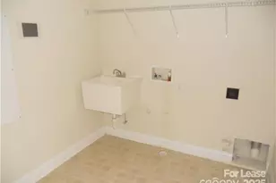 8536 Sagekirk Ct, Charlotte, NC 28278 - Photo 13