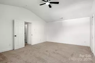 2533 Meadow Crossing Dr, Dallas, NC 28034 - Photo 25