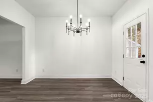 2533 Meadow Crossing Dr, Dallas, NC 28034 - Photo 9