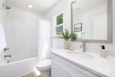 307 E Glendale Avenue, Mount Holly, NC 28120 - Photo 19