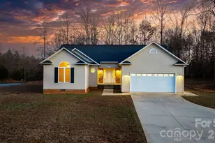 2284 Timberland Hills Dr, Newton, NC 28658 - Photo 3