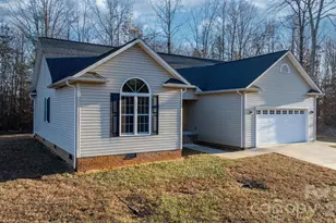 2284 Timberland Hills Dr, Newton, NC 28658 - Photo 7