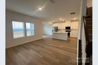 1432 Wildflower Street, Newton, NC 28658 - Photo 3