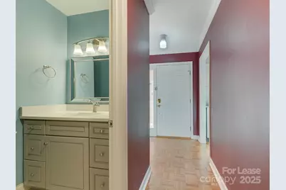 527 Hawthorne Lane #8, Charlotte, NC 28204 - Photo 5