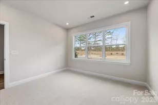 8038 Thimbleweed Cir, Charlotte, NC 28277 - Photo 7