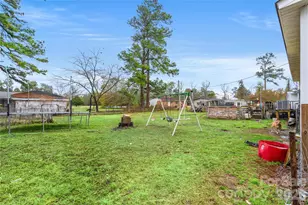 51 Lakeside Dr, Fair Bluff, NC 28439 - Photo 5