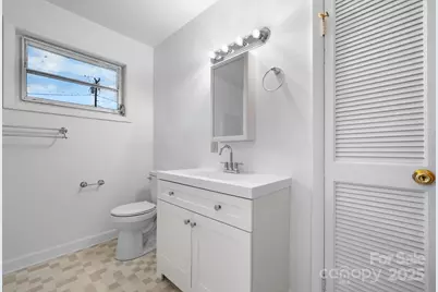 1902 19th Avenue NE, Hickory, NC 28601 - Photo 33