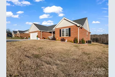 135 Central Park Circle, Spindale, NC 28160 - Photo 3