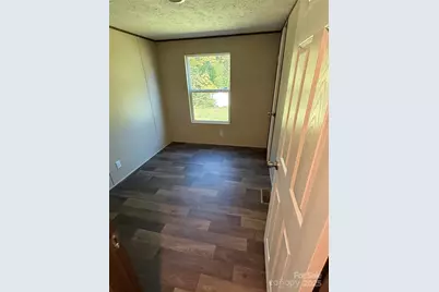 3894 Miller Drive, Newton, NC 28658 - Photo 17