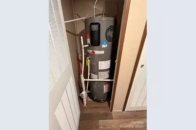 3894 Miller Drive, Newton, NC 28658 - Photo 11