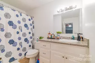 411 Willow Street S, Gastonia, NC 28054 - Photo 25