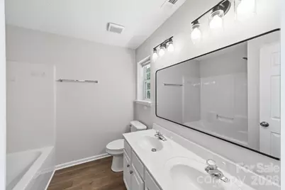 6766 Cypress Tree Lane, Charlotte, NC 28215 - Photo 31