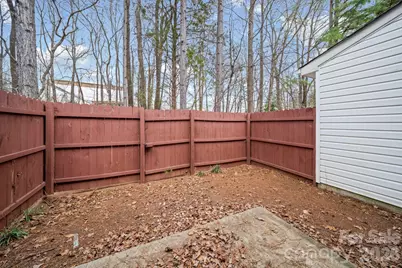 6766 Cypress Tree Lane, Charlotte, NC 28215 - Photo 15