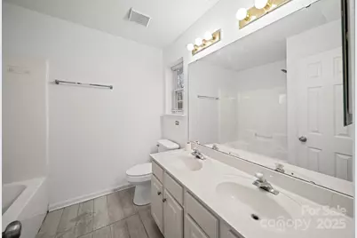 6766 Cypress Tree Lane, Charlotte, NC 28215 - Photo 15