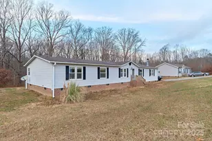 242 Granite Ridge Ln, Wallburg, NC 27107 - Photo 3