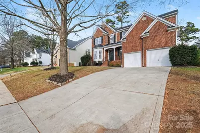 9529 Numenore Drive, Charlotte, NC 28269 - Photo 3