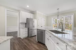 9529 Numenore Dr, Charlotte, NC 28269 - Photo 11